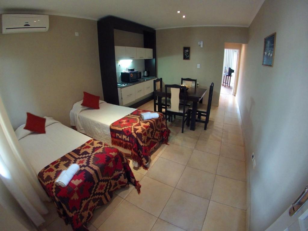 Yreta Apart Hotel Puerto Iguazú Szoba fotó