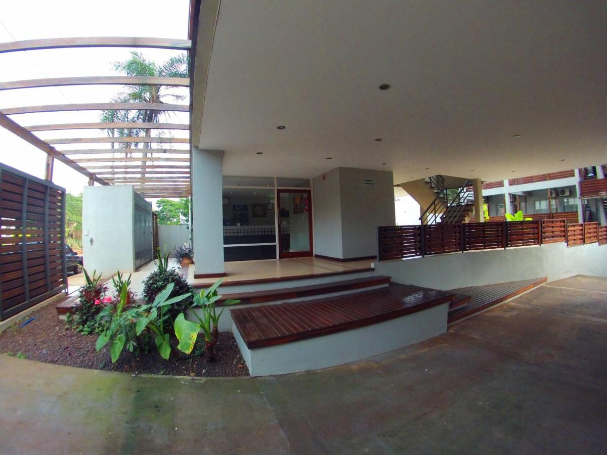 Yreta Apart Hotel Puerto Iguazú Kültér fotó